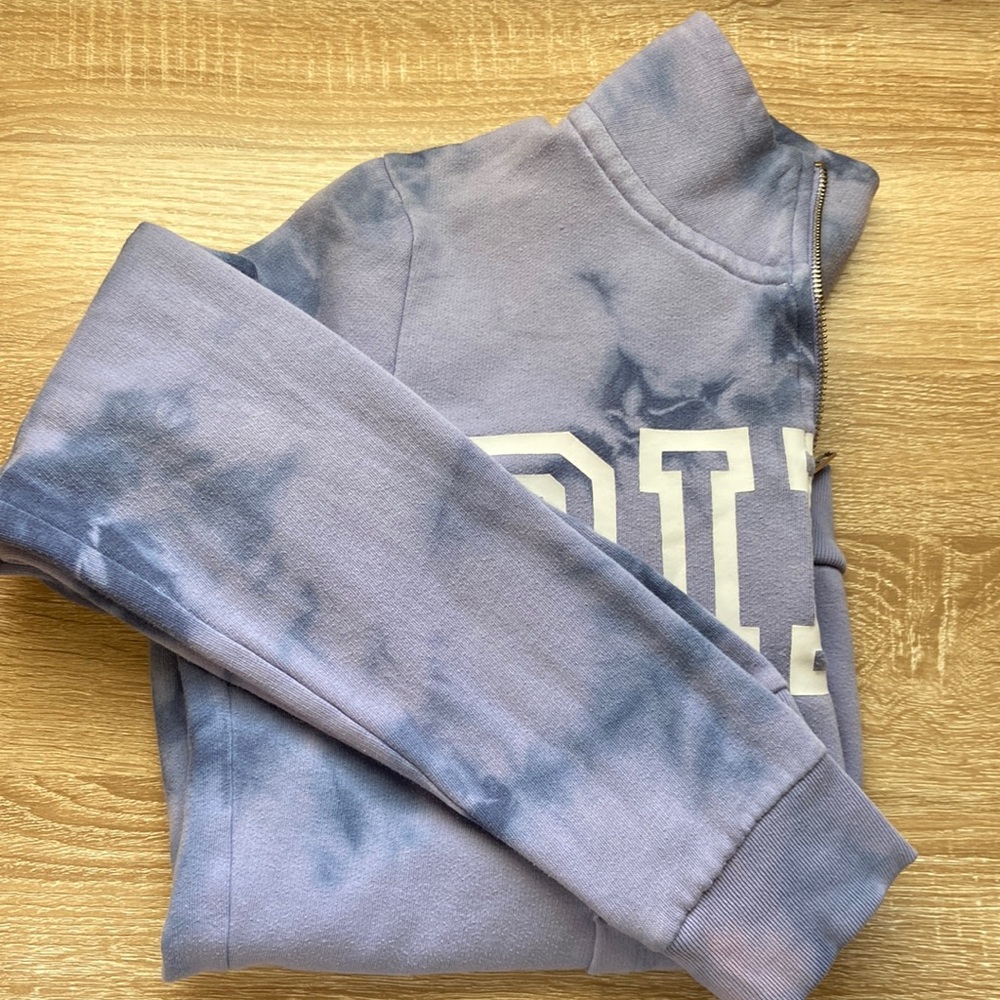 Quarter zip pullover